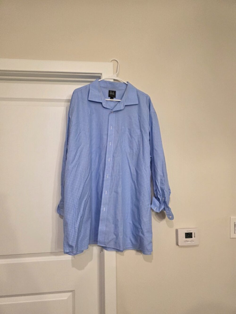 Jos. A. Bank Traveler Light Blue Plaid Long Sleeve Button-Down Shirt 18.5-34